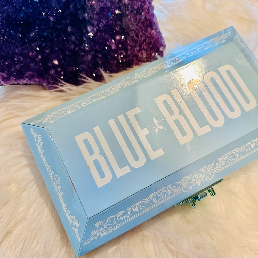 Jeffree Star Sky Blue Blood Cosmetic Palette